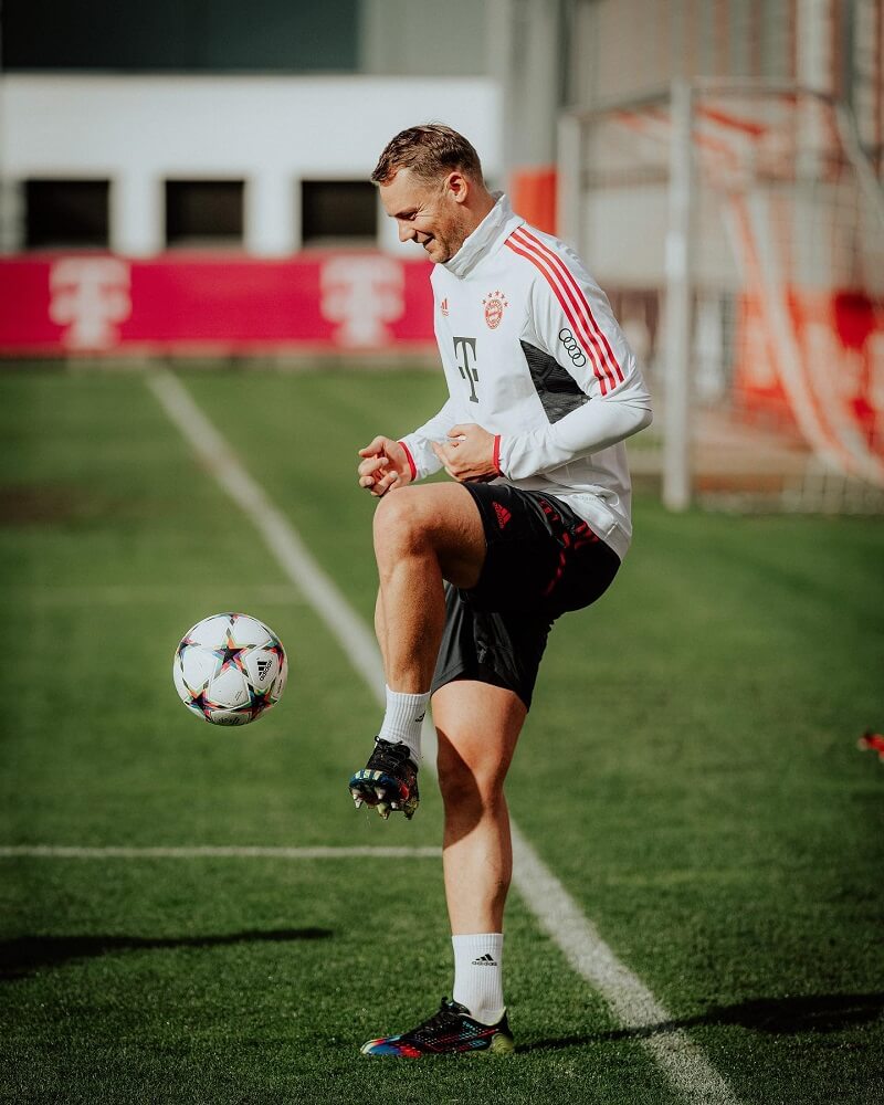 hình nền Manuel Neuer tập luyện