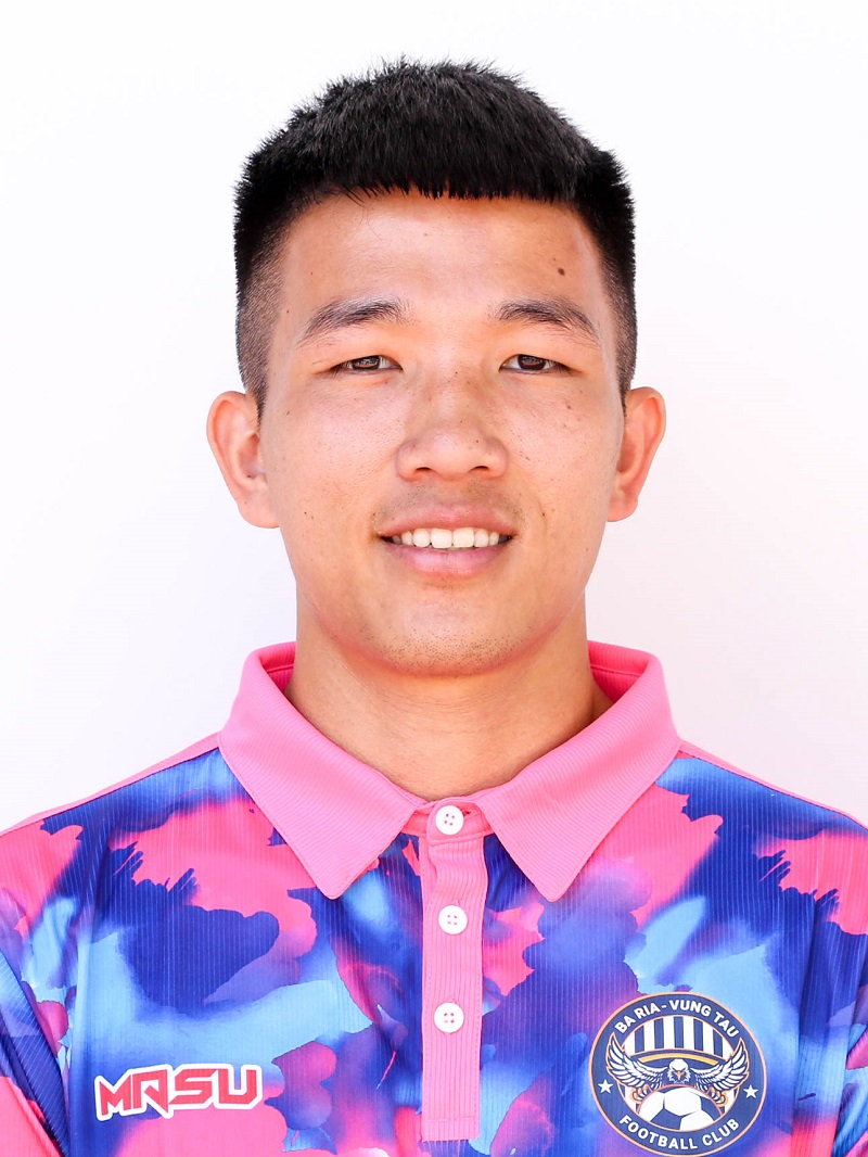 Cầu thủ Nguyễn Văn Tám